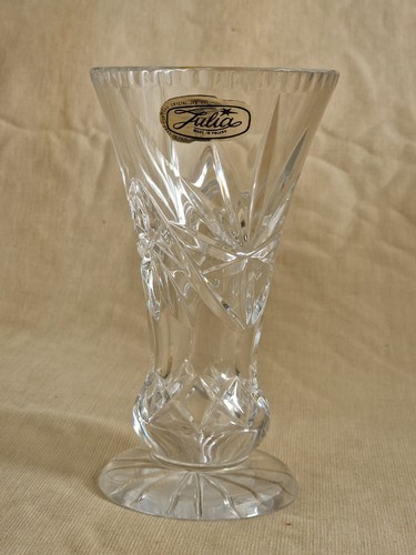 Julia hand cut 16cm - cut,