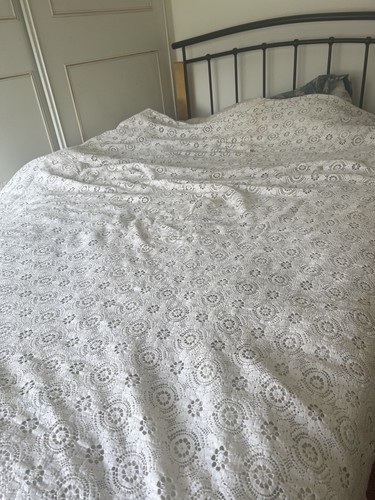 Vintage lace bedspread - lace,