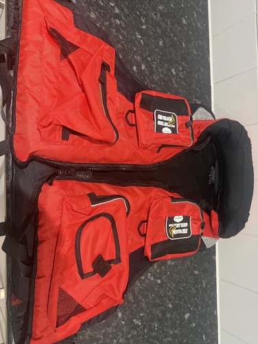 Multifunctional life jacket - life,