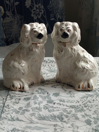 Pair vintage beswick - of,