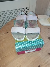 Lovely Pale Mauve MOSHULU Sandals Size 5 VGC with Box. Hardly Worn