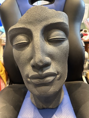 Large 37cm serene face - 37cm,