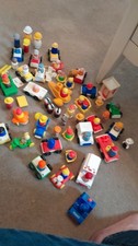 Fisher Price Little People And Buildings Vintage.