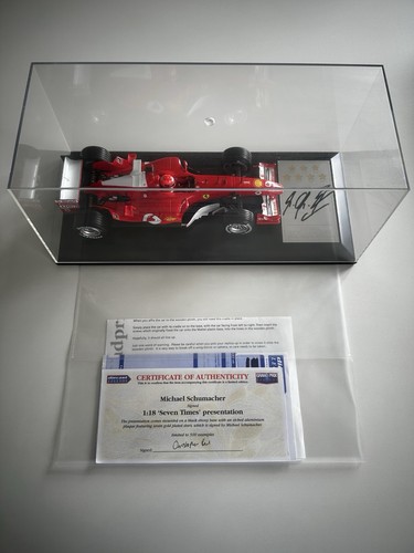 Signed ferrari f2004 - signed, 1:18