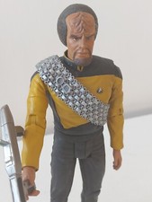 Star Trek Worf TNG Next Generation Figure Diamond Select Rifle