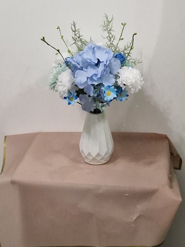Small blue flower arrangement - blue,