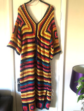 JOE BROWNS CROCHET STYLE KNITTED DRESS    Size 16 to 18