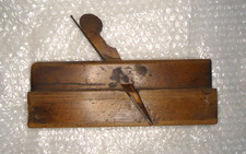 VINTAGE 9.5" ANTIQUE WOODEN