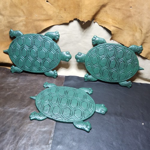 Large cast iron green - cast,