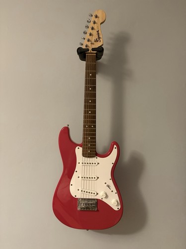 Squire fender stratocaster - squire, by
