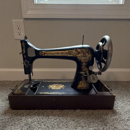 Singer antique sewing machine - antique,