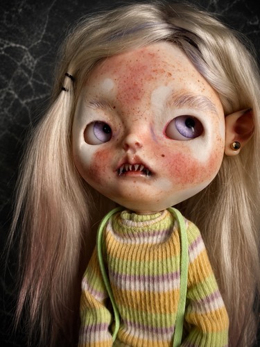 Blythe vitiligo bat - vitiligo, custom