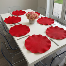 6 x New Dubai Style Wavy Table