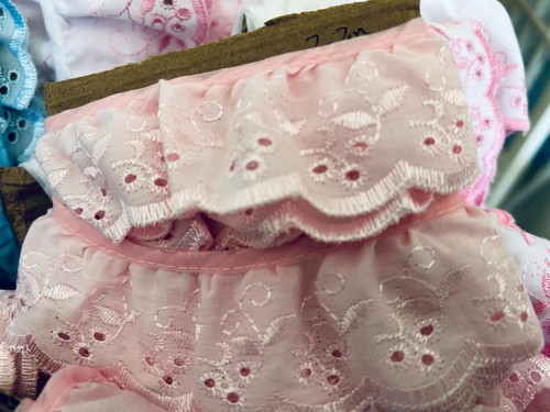 Broderie anglaise gathered - broderie,
