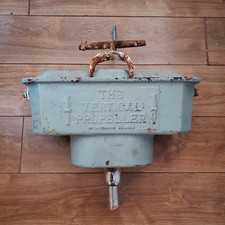 Vintage Cast Iron Cistern The Vertical Propeller For Parts Not Working