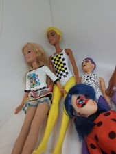 Assorted dolls colour - dolls/colour, change