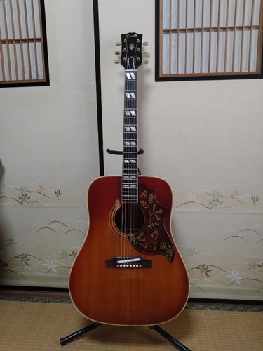 Acoustic guitar gibson - acoustic,