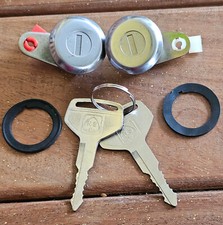 DAIHATSU TAFT F20 F50 DOOR