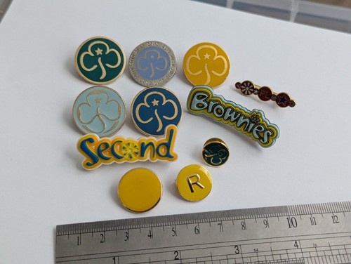 Brownies guides pin - brownies, &