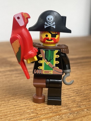 Lego pirates pi055 captain - lego,