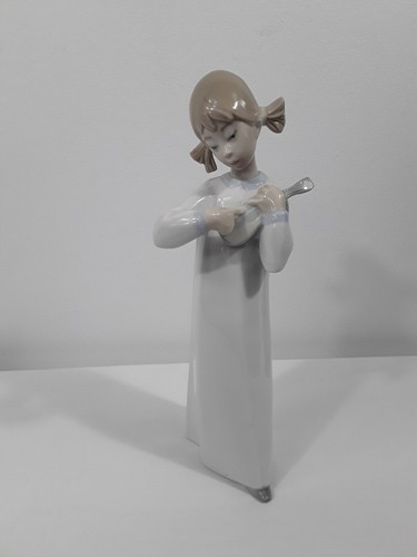 Vintage lladro girl with - vintage,