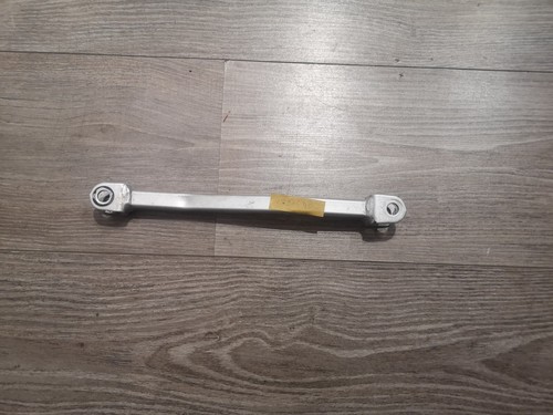 Suzuki 650 02 av rear - av,
