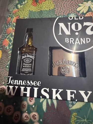 Jack daniel miniature - jack, daniel’s