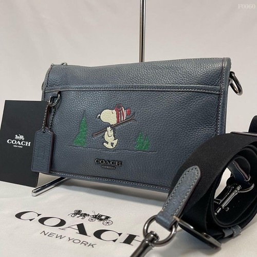 Coach peanuts snoopy - coach,