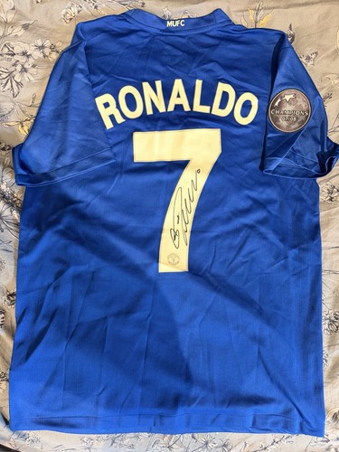 Cristiano ronaldo signed - cristiano,