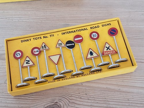 Dinky toys 771 - dinky, no.771