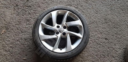 Vauxhall corsa sri stud - e,