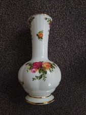 Royal Albert - Old Country Roses Small Bud Vase 15cm 6" Very Good Condition