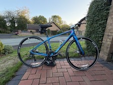 Woman’s giant Liv Thrive CoMax 2 Disc Bike Fame Size Small.