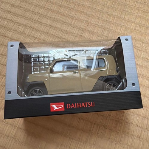 Daihatsu taft minicar - 1/18,