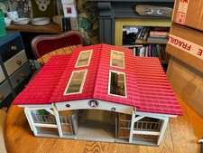Schleich stables barn horse