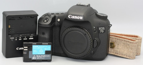 Canon eos dslr camera - 7d,