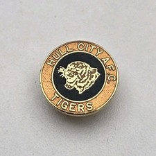 RARE HULL CITY SMALL ROUND VINTAGE PIN BADGE