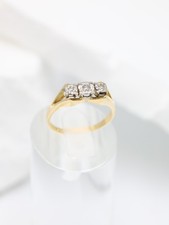 18ct Yellow Gold Trilogy