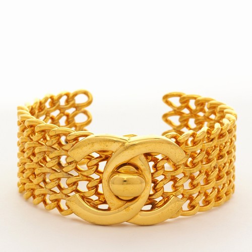 Chanel turnlock 4 - turnlock, 4-strand