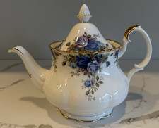 Royal Albert Moonlight Rose