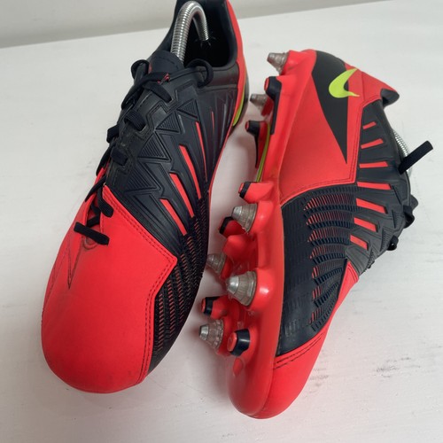 Nike total strike - total, 90