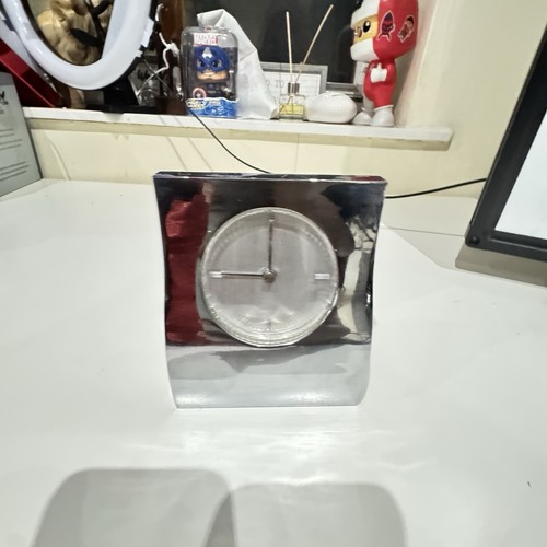 Modern chrome effect quartz - chrome,
