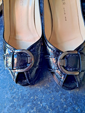 Ladies black patent leather