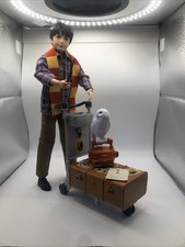 Mattel Harry Potter Hogwarts Express Platform 9 3/4 Figure - Missing Glasses