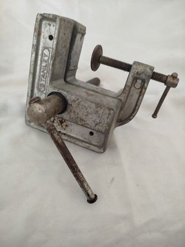 Stanley 702 corner clamp - corner,