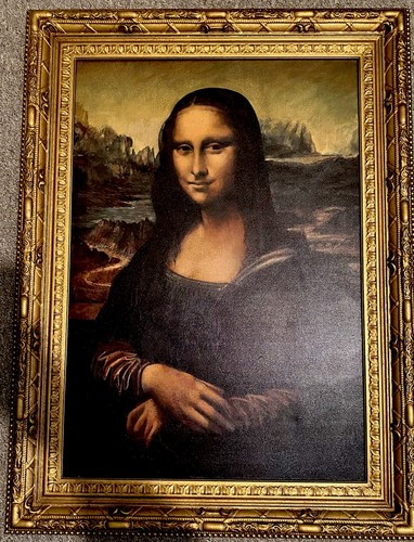 Hand signed mona lisa - hand,