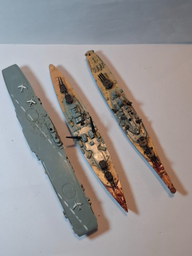 Vintage model warships ww2 - vintage,