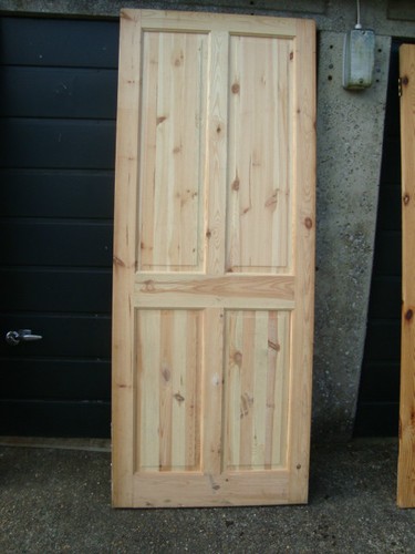 Large knotty pine door - large,
