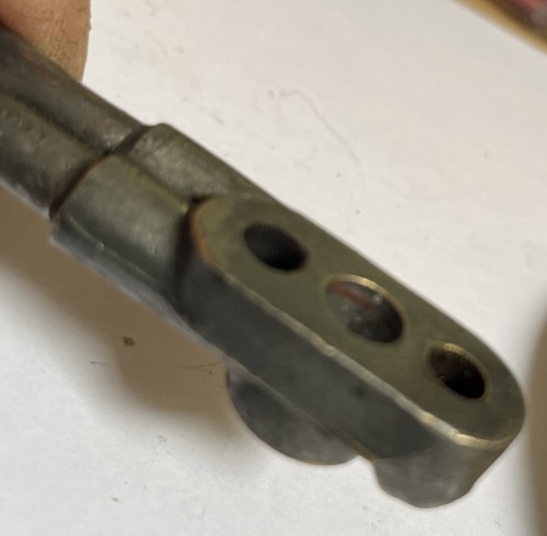 Triumph unit oil feed pipe - ,