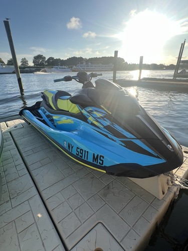 Yamaha jet ski - jet,